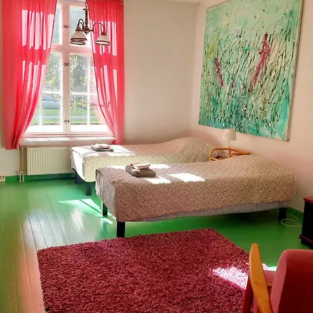 Apartment Taideniityn Huoneistot Aurinko Ja Niitty 1 - 4lle